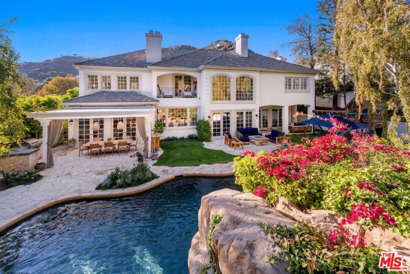 1420 Bienveneda Ave